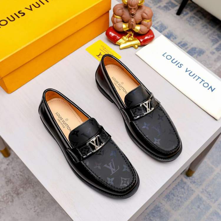 Picture of Louis Vuitton Shoes _SKULVsz38-44068013733